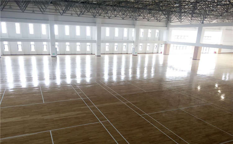 24mm厚排球館木地板造價(jià)是的多少？