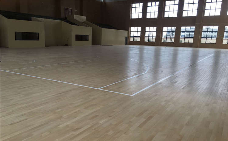 天津楓樺木運(yùn)動木地板什么品牌好