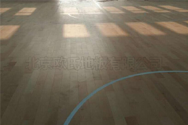 煙臺開發(fā)區(qū)第十小學(xué)運動木地板工程案例