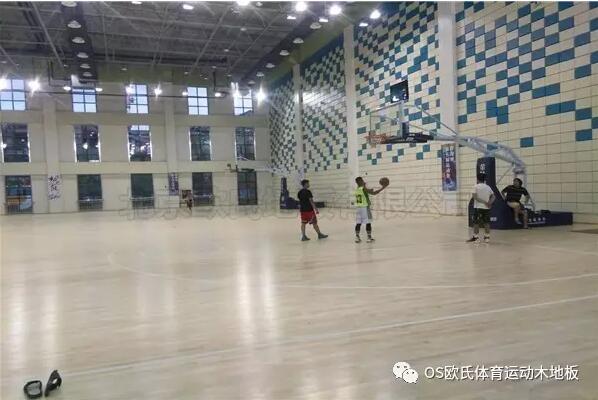 貴州省荔波體育館運(yùn)動木地板工程案例
