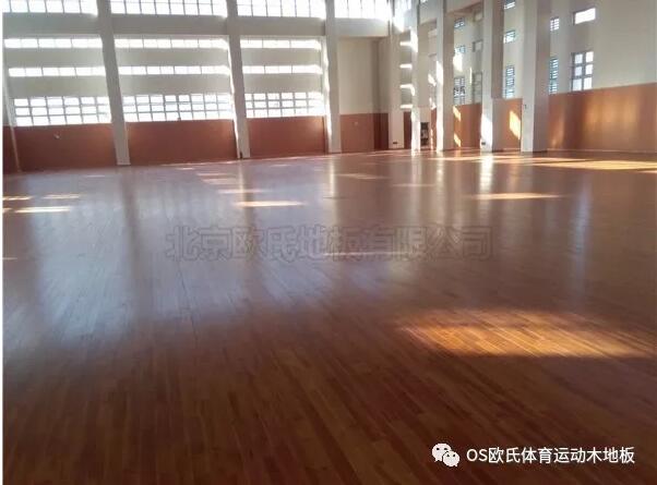 溫州甌海區(qū)外國語學(xué)校初中分校運(yùn)動(dòng)木地板案例