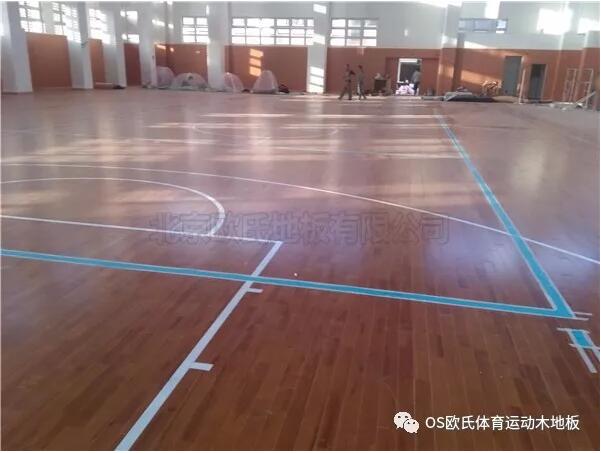 溫州甌海區(qū)外國語學(xué)校初中分校運(yùn)動(dòng)木地板案例