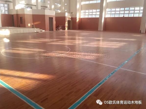溫州甌海區(qū)外國語學(xué)校初中分校運(yùn)動(dòng)木地板案例